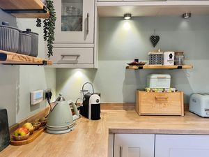 Photo 24- click for photo gallery